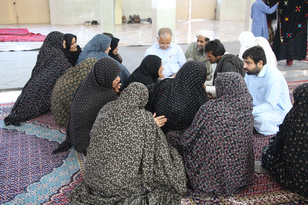 برپایی میز خدمت جهادی در شهرستان ایرانشهر