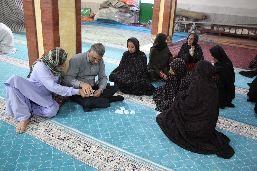 برپایی میز خدمت جهادی در شهرستان بمپور
