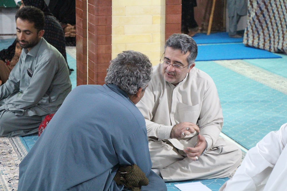 برپایی میز خدمت جهادی در شهرستان بمپور