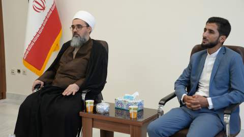 دیدار امام جمعه محترم اهل سنت کرمانشاه با مدیر کل کمیته امداد امام خمینی (ره) استان کرمانشاه