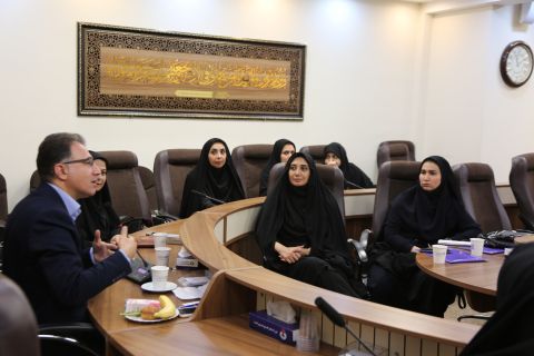 آیین تجلیل و تقدیر از  روانشناسان و مشاورین  کمیته امداد امام خمینی(ره) استان کرمانشاه