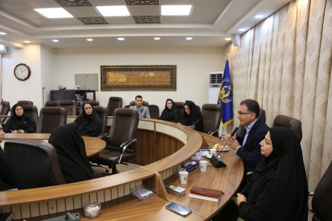 آیین تجلیل و تقدیر از  روانشناسان و مشاورین  کمیته امداد امام خمینی(ره) استان کرمانشاه