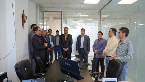 بازدید مدیرکل کمیته امداد استان از بخش‌های مختلف سازمان جهاد دانشگاهی و پارک علم و فناوری