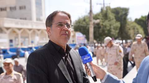 آیین توزیع ۱۸۵۰۰ بسته نوشت افزار در بین دانش آموزان کرمانشاهی