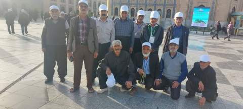 اعزام سالمندان تحت حمایت کمیته امداد استان کرمانشاه به مشهد مقدس