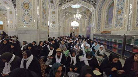اعزام سالمندان تحت حمایت کمیته امداد استان کرمانشاه به مشهد مقدس