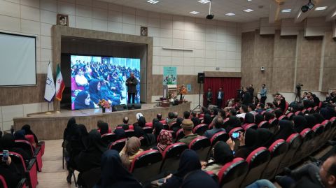 تجلیل از پرستاران حامی ایتام در استان کرمانشاه به مناسبت روز پرستار و میلاد حضرت زینب (س)