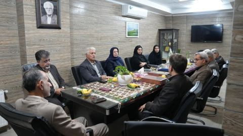 با حضور مدیر اکرام کشور از خیرین اکرام برتر کرمانشاهی تقدیر شد.
