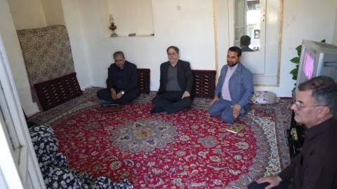 در دومین روز از هفته دولت سفر خدمت‌رسانی مدیرکل کمیته امداد استان کرمانشاه به سنقر و کلیایی؛ از اشتغ