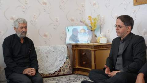 در دومین روز از هفته دولت سفر خدمت‌رسانی مدیرکل کمیته امداد استان کرمانشاه به سنقر و کلیایی؛ از اشتغ